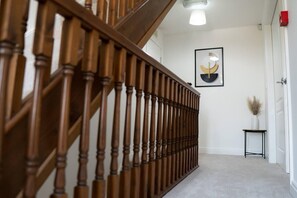 Interior - Stunning 6-Bed House in Milton Keynes (Milton Keynes)