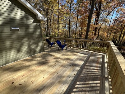 Secluded mountain home on over 10 wooded acres, modern, WiFi and pet friendly!