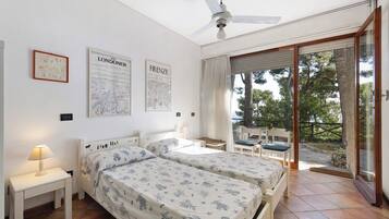 2 Schlafzimmer, Bügeleisen/Bügelbrett, Bettwäsche