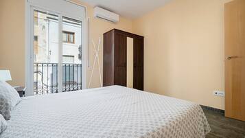 3 bedrooms, free WiFi, bed sheets
