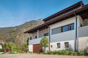 Exterior - Holiday Apartment "Haus Rosengarten D" with Mountain View, Private Terrace & Wi-Fi (Terlano)