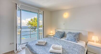 Valdarke Seaside Apartment, Mali Lošinj, Croatia