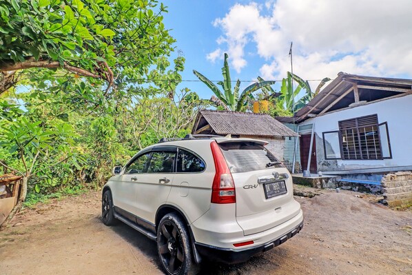 Front of property - Hotel O Pondok Ai (Negara)