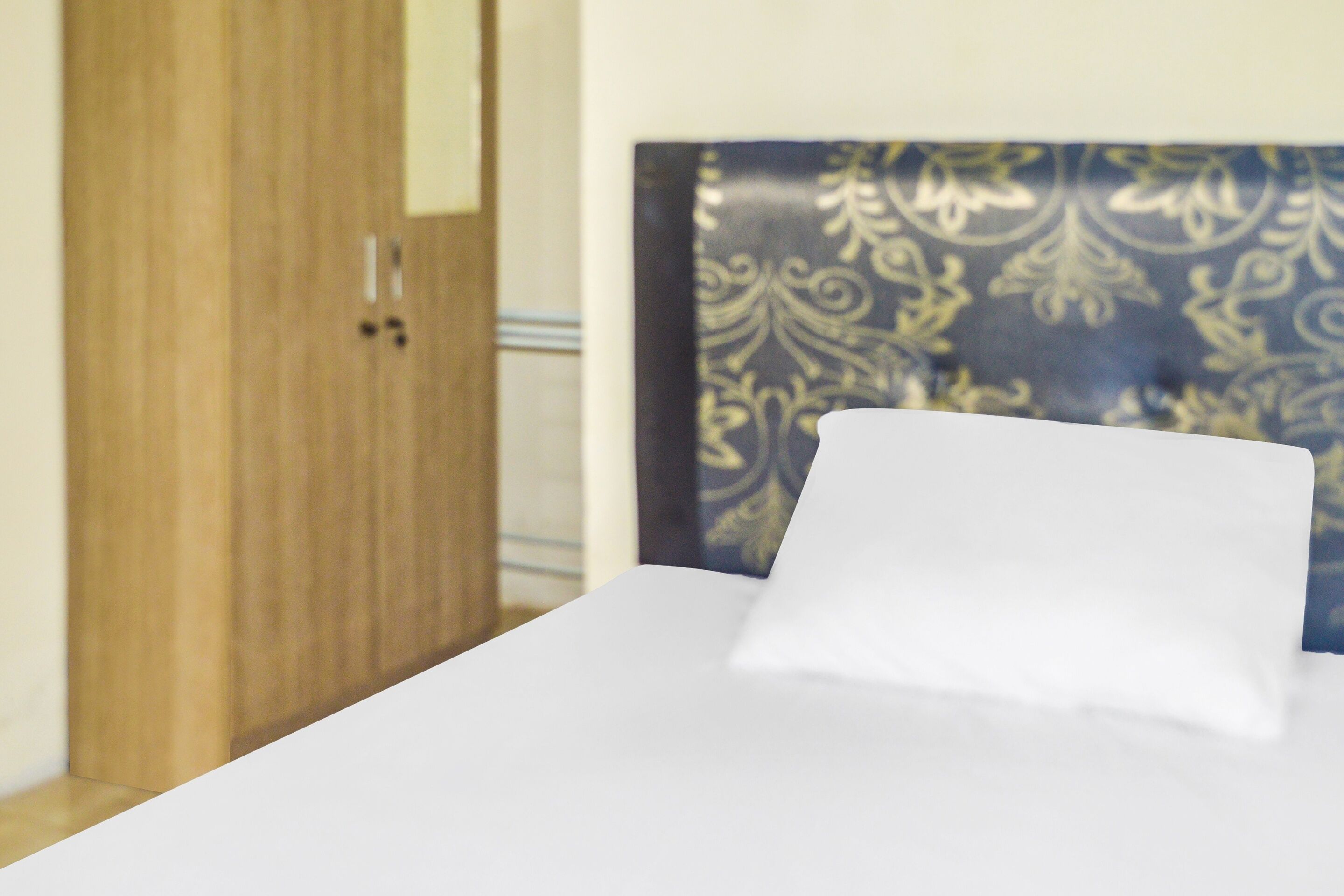 standard single room | free wifi, bed sheets