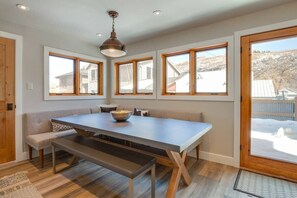 Dining - 4BDR Downtown Home- Hot Tub & Walk to Chairlifts! (Park City)