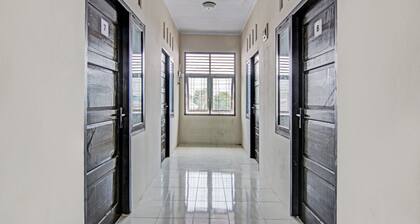 Hotel O Homestay Dinda Syariah Near Masjid Al Amin