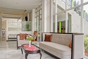 Lobby - Hotel O Permata Inn (Kualakapuas)