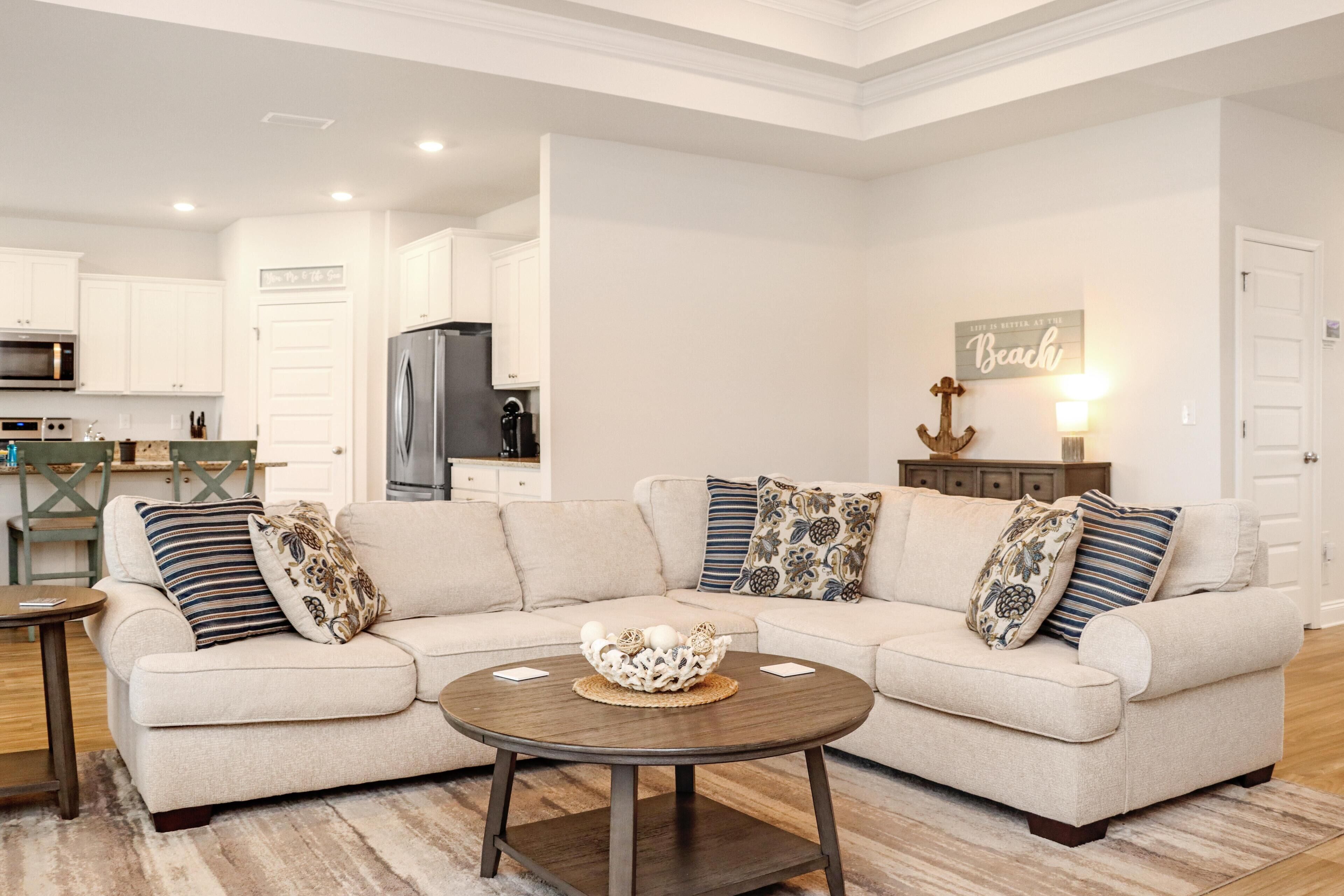 Nhà, nhiều giường (Beach Haven at WindMark) | Khu phòng khách