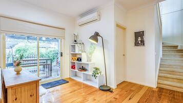Comfort House | Living area | Flat-screen TV