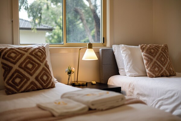 New Melbourne Staycation 3brm - Bayside City