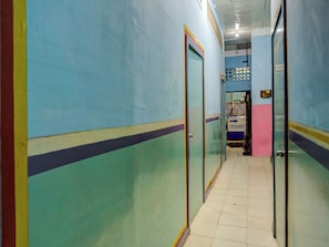 Interior detail - Hotel O Homestay Semarang Baru SyariahNearNagoya Hill Shopping Mall (Batam)