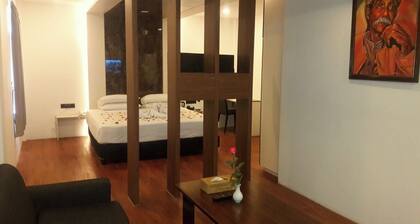 Royal Crown Hotel