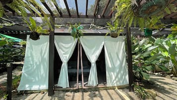 Couple Glamping Tent | 1 間睡房、書桌、手提電腦工作空間、Wi-Fi (收費)