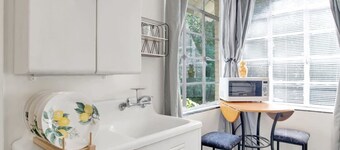 Charming Midtown Apt - Hannon Hideaway Unit A