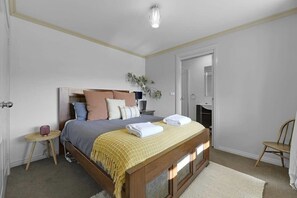 1 bedroom, iron/ironing board, bed sheets