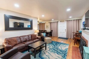 TV, fireplace, offices - Timeless La Jolla Getaway — Steps from Windansea (San Diego)