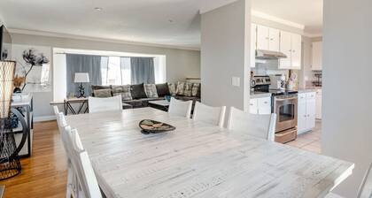 4 Bedrooms/5 Beds-Game Room~5 min Drive to College