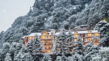 Fachada de la propiedad