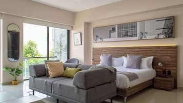 Smart TV, stereo, offices