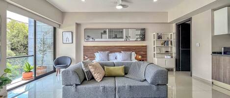 Smart TV, estéreo, oficina