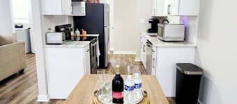 5 STAR HOME NEAR MOBILE AIRPORT & SHOPPING DISTRICT