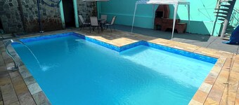 Casa 3 quartos piscina churasqueira garagem jardim a 800 metros da praia 🏖️ 