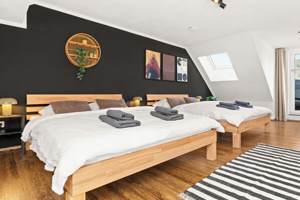 2 bedrooms, desk, iron/ironing board, travel cot