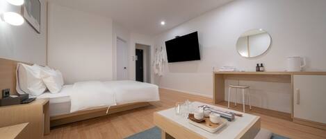 Meditation | Premium bedding, soundproofing, free WiFi, bed sheets