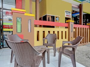 Lobby sitting area - Hotel O Griya Sandi Residence Family NearPantai Boom (Banyuwangi)