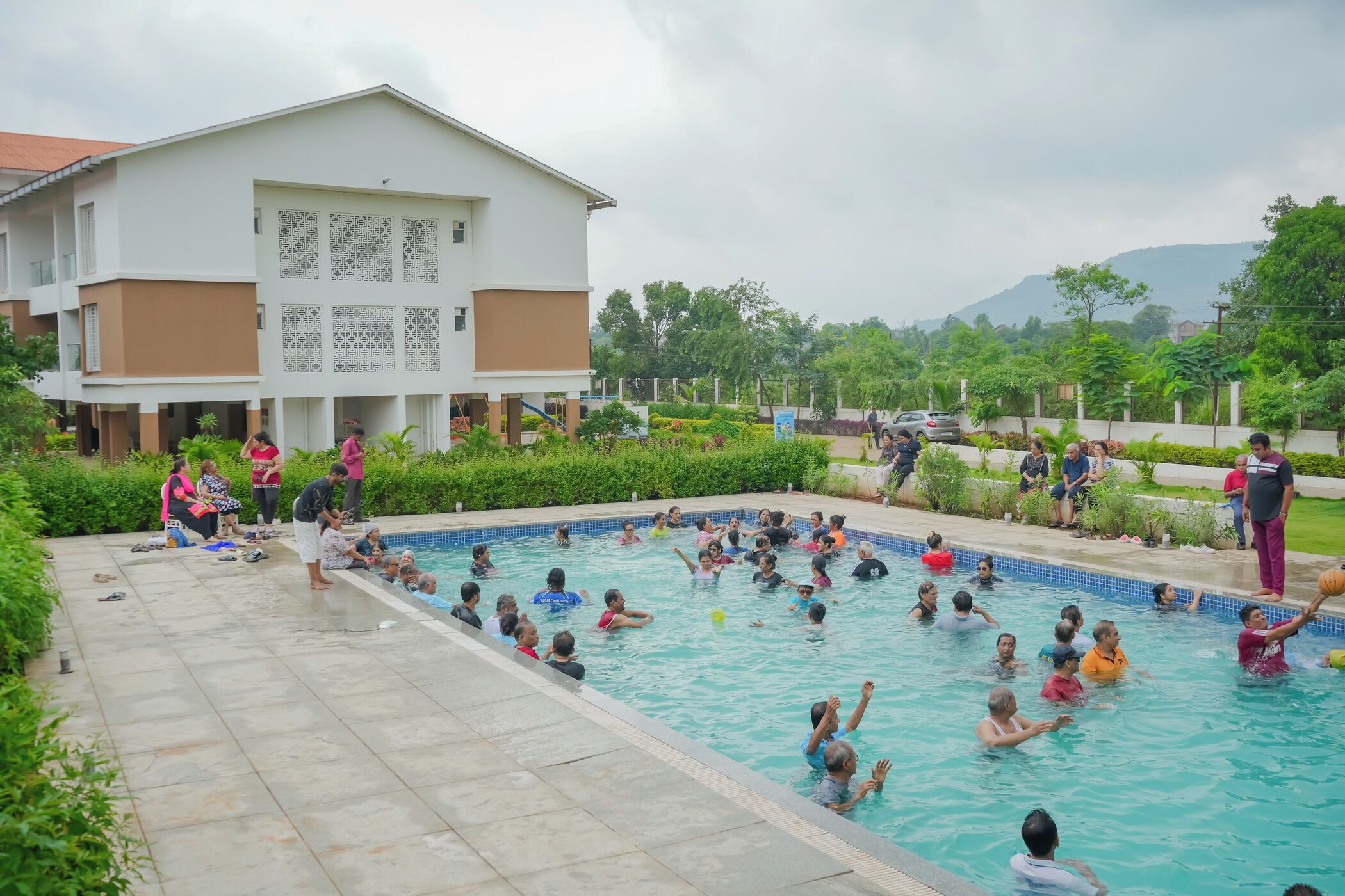 2 piscinas al aire libre