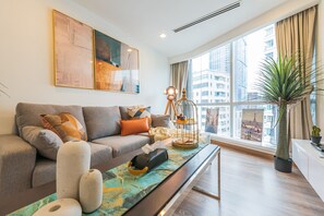 Exclusive Apartment - 20 | Living area | 45-inch Smart TV with digital channels - Bukit Bintang Suites 2Room FreeParking (Kuala Lumpur)