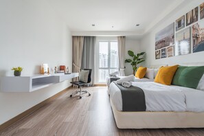 Exclusive Apartment - 20 | 2 dormitorios, cortinas opacas, tabla de planchar con plancha