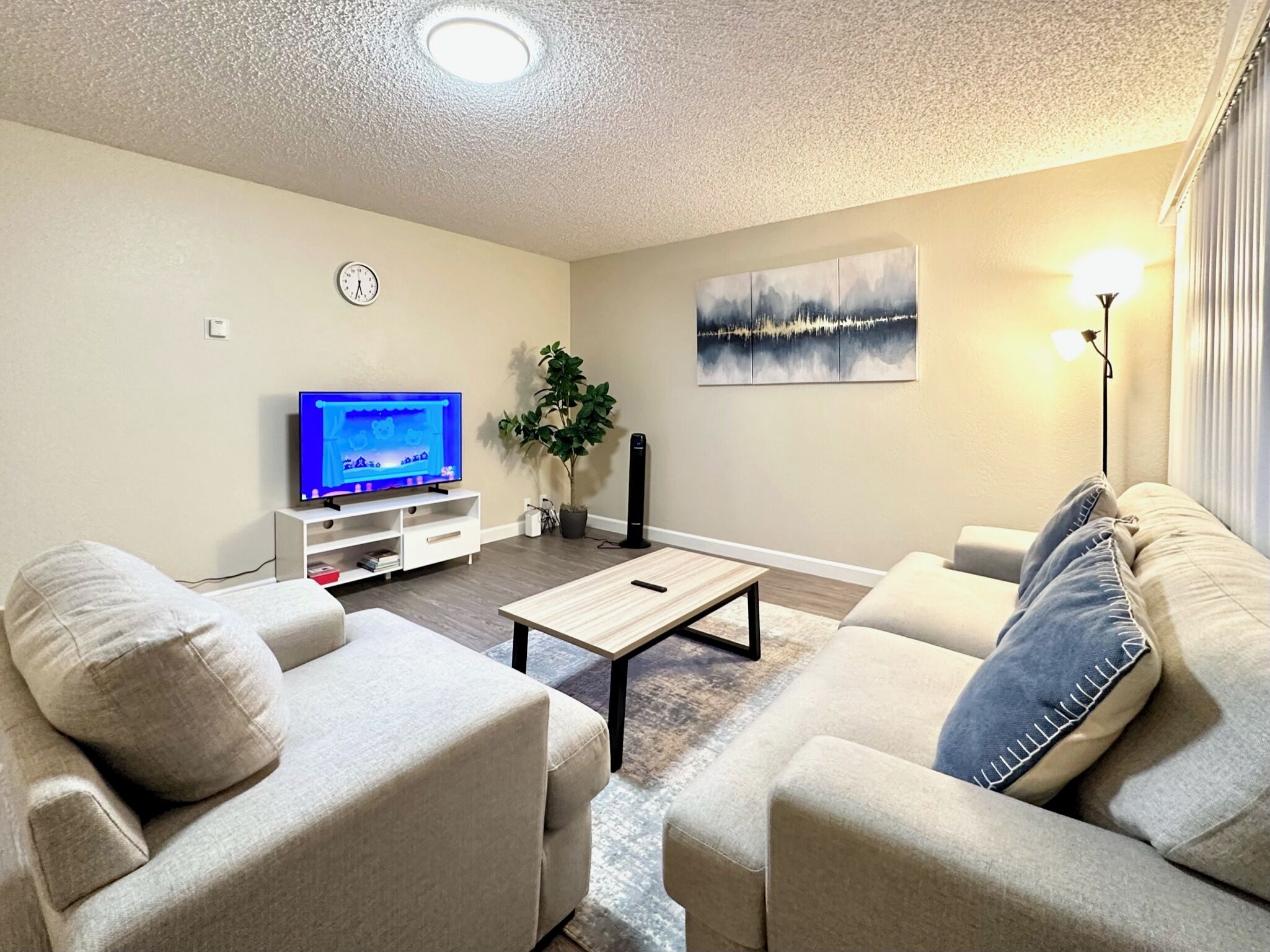 Charming Cozy 2B（1K1Q）1b W/Pool/Private Backyard WFH