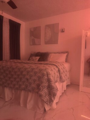 1 bedroom, in-room safe, iron/ironing board, WiFi