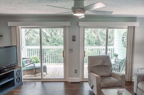 Surfrider Beach Getaway Cozy 1BR,  Beach Access!