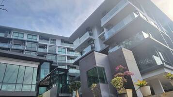 Apartment, 1 Bedroom, Accessible, Balcony | Exterior