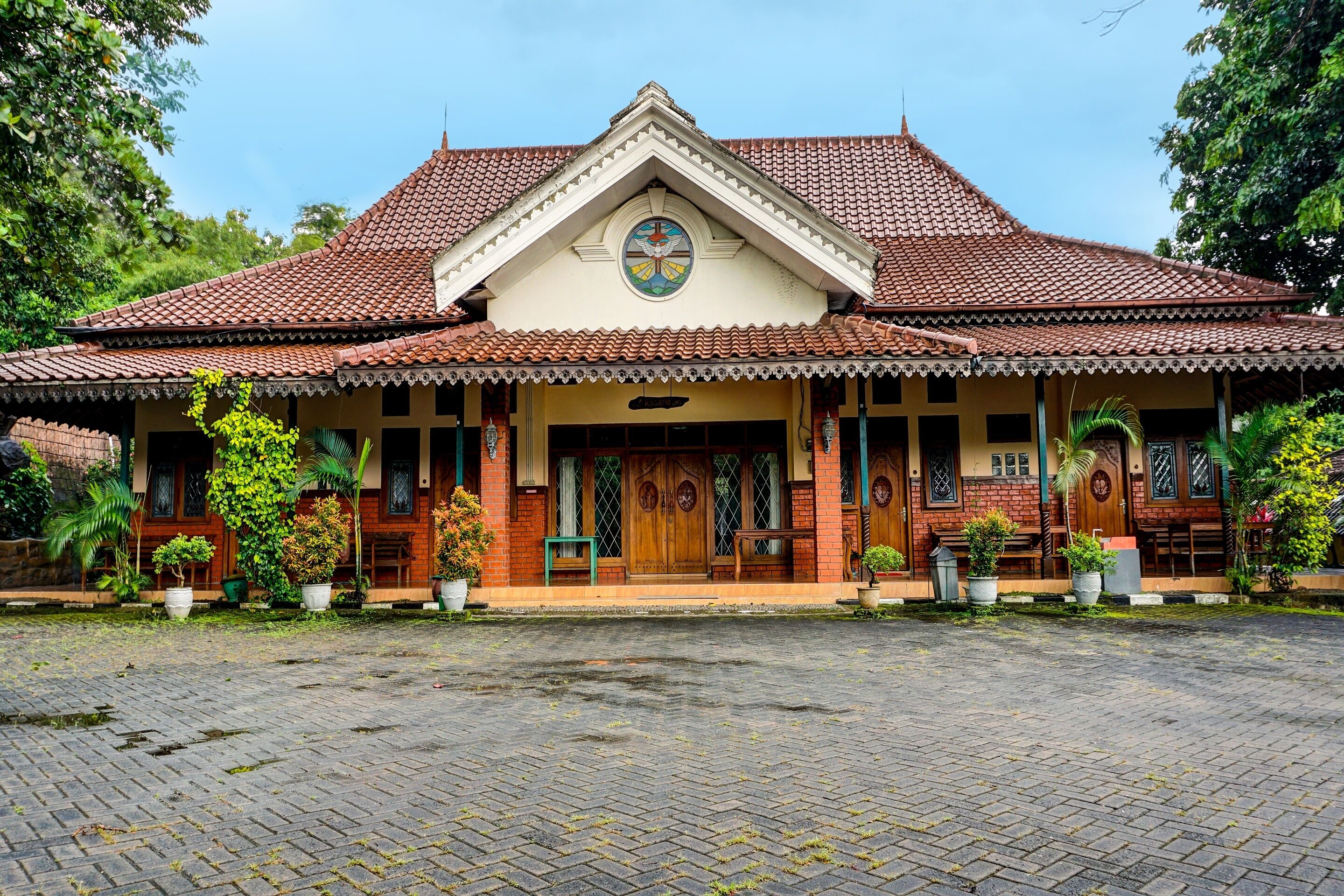 Fachada de la propiedad