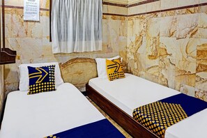 Comfort Twin Room | Desk, laptop workspace, free WiFi, bed sheets