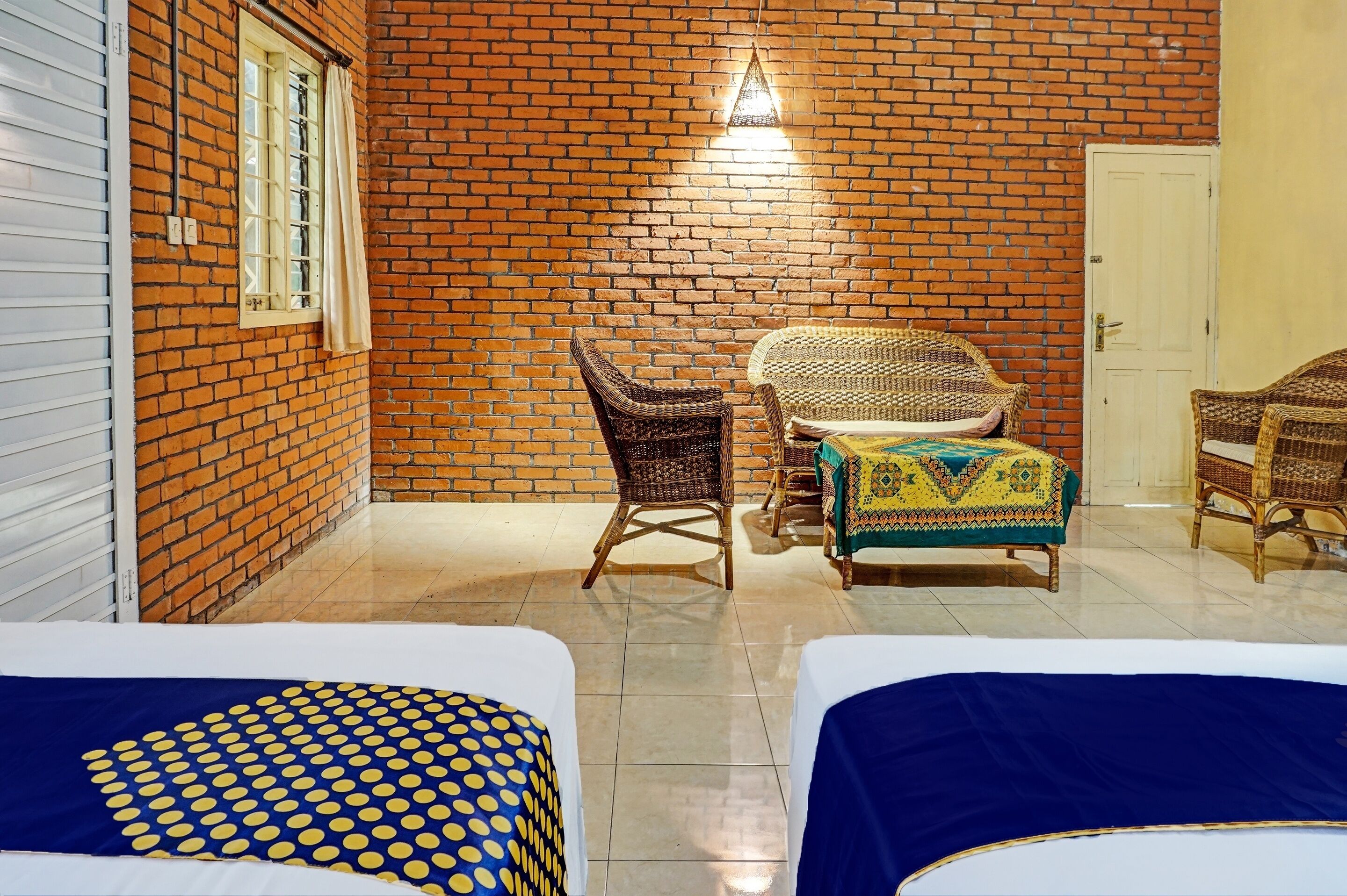 Comfort Triple Room | Desk, laptop workspace, free WiFi, bed sheets