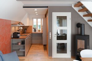 Kühlschrank, Herdplatte, Geschirrspüler