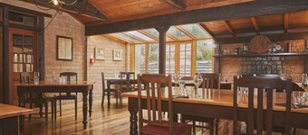 Danseys Pass Hotel