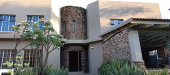 SnL Guesthouse at Visarend