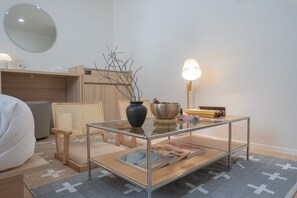 Yoga | Premium bedding, free WiFi, bed sheets - Aank Hotel Cheonan Station Ⅱ (Cheonan)