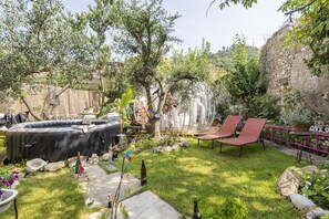 Chalet, 1 Schlafzimmer, Raucher, eigener Pool | Unterkunftsgelände