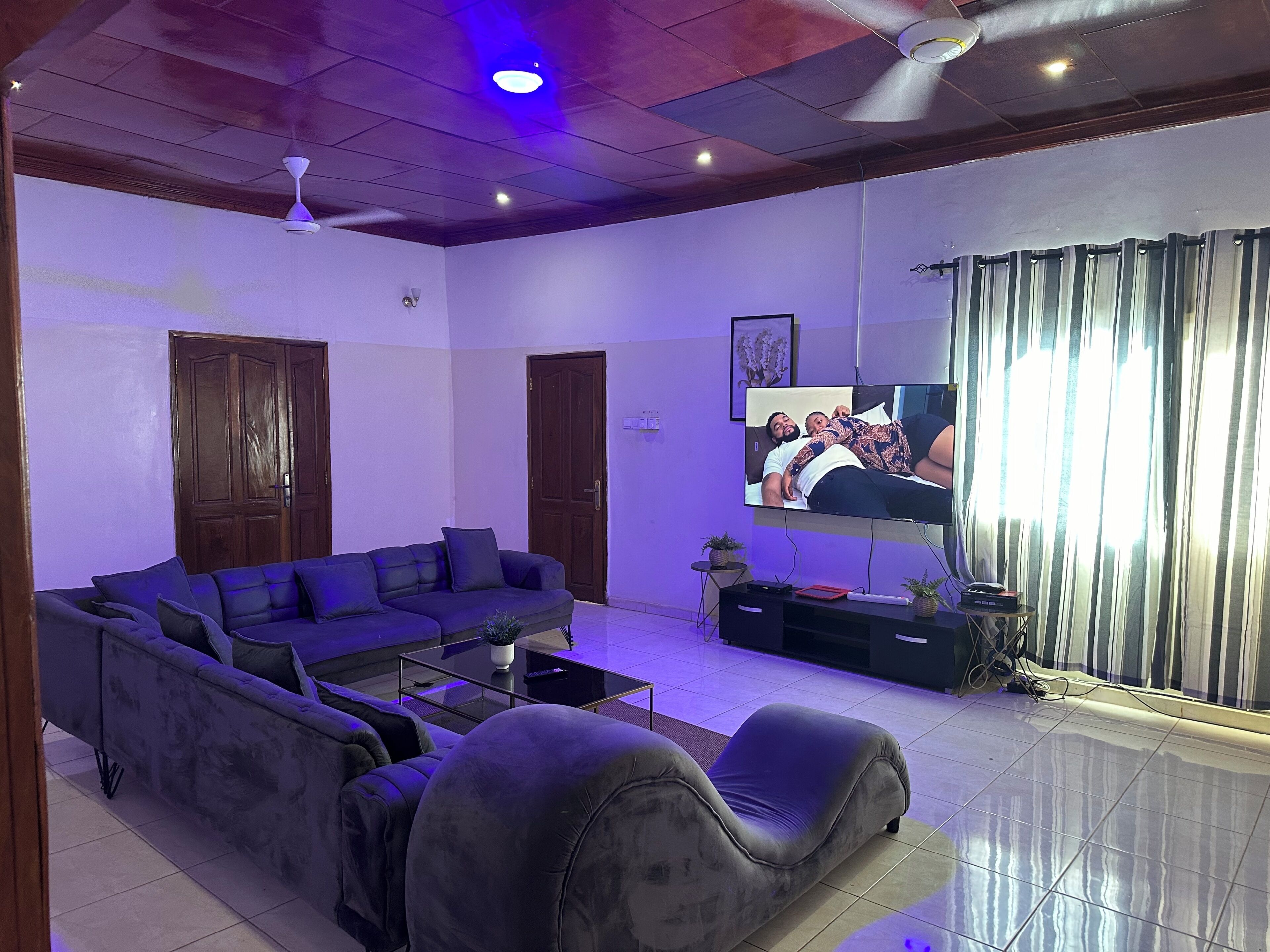 Apartment, 2 Bedrooms, Smoking, Balcony | Living area