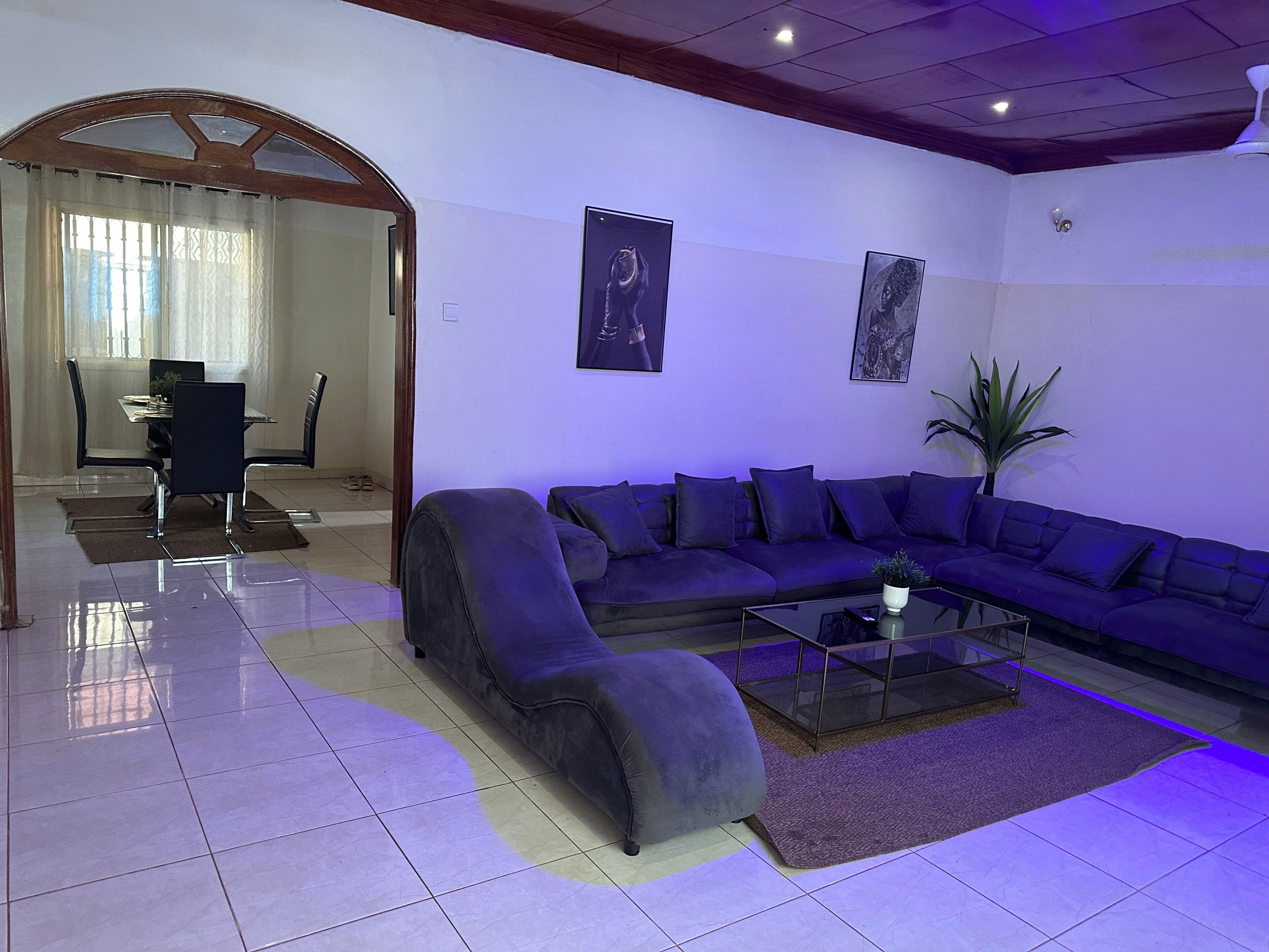 Apartment, 2 Bedrooms, Smoking, Balcony | Living room