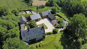 Exterior - A place to live and relax with a swimming pool between land and sea (Dol-de-Bretagne)