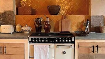 Oven, stovetop, dishwasher, high chair