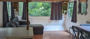 Mobile Home à Louer Dans un Charmant Environnement