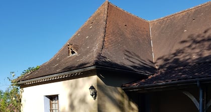 Belle Suite Avec Coin Cuisine Dans Maison Périgourdine